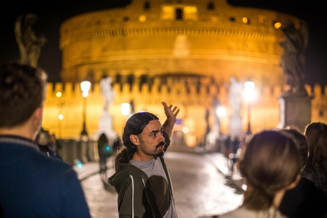 Rome by Night Walking Tour - Legends & Criminal Stories - The murderer’s house and Rome’s human side