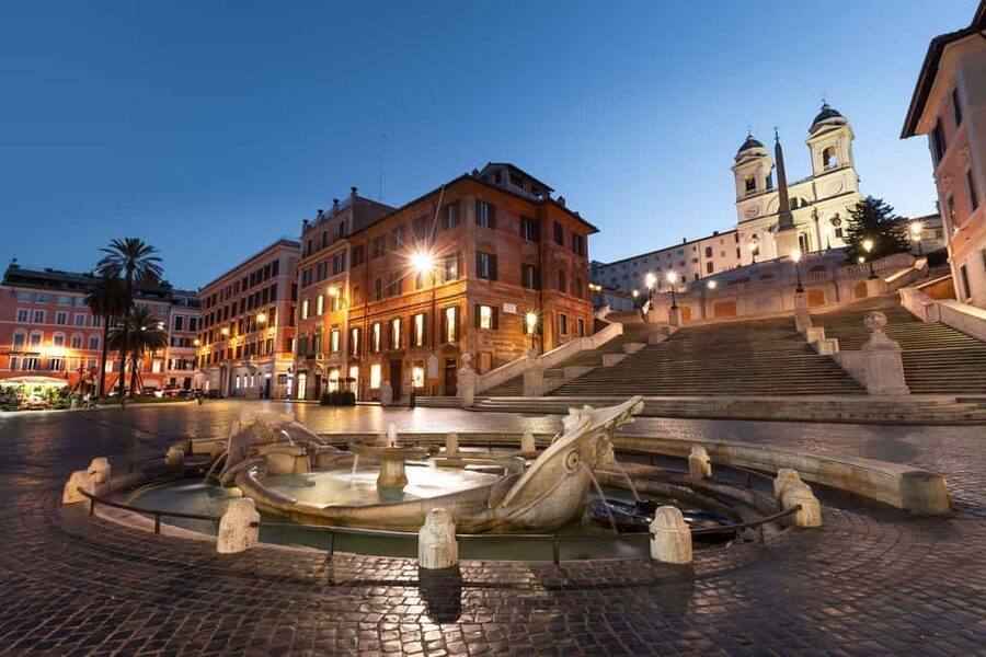 Rome: City Golf Cart at Night Tour - Piazza di Spagna and the Trevi Fountain begin the evening