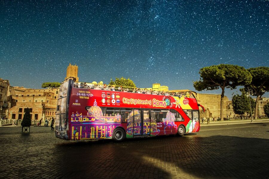 Rome: City Highlights Open-Top Bus Night Tour - Why the recorded audio matters