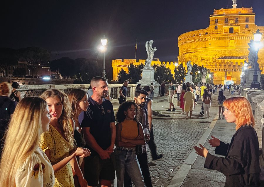 Rome: Haunted City Night Walking Tour - Madonnelle, small images with a big presence
