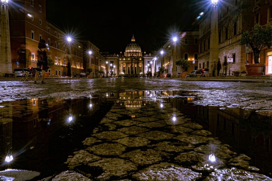 Rome: Haunted City Night Walking Tour - Ponte Sisto and the Fountain of the Mask