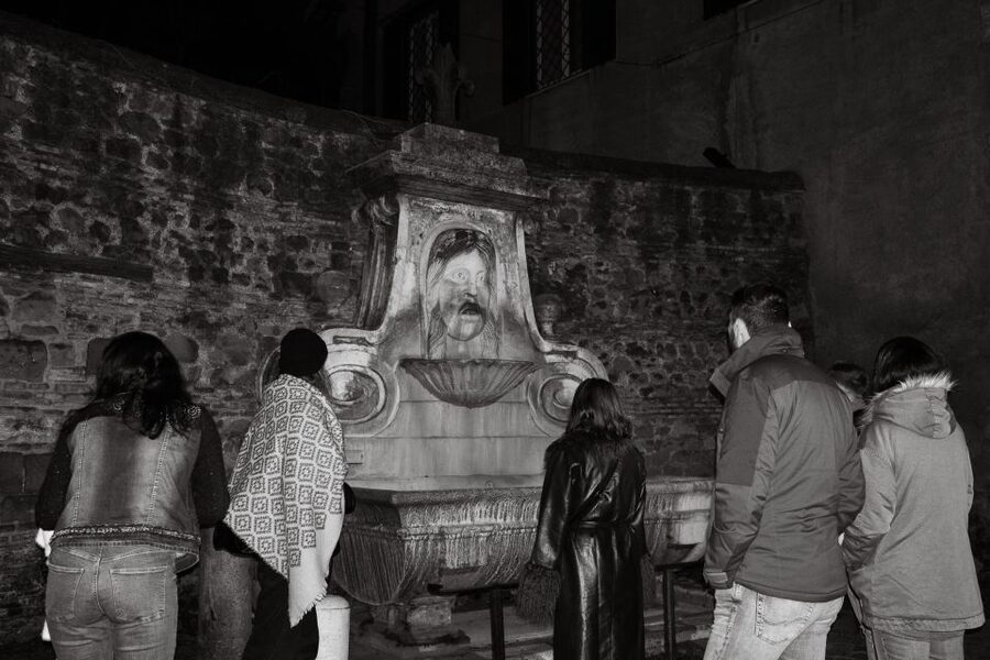 Rome: Paranormal Night Walking Tour & Secret Backstreets - Santa Maria dell’Orazione e Morte