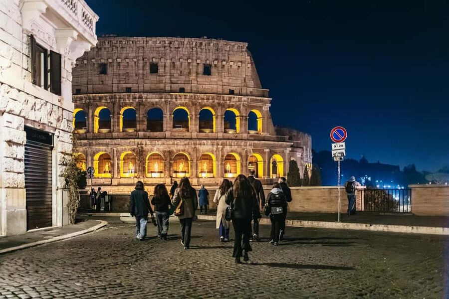 Rome: Small-Group City Highlights Moonlight Walking Tour - The Pantheon offers ancient engineering without an entry stop