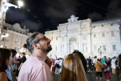 Rome: Small-Group Guided Day or Night Walking Tour
