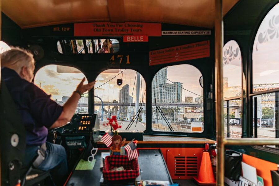 San Diego: City Lights Night Trolley Tour - Who will enjoy this evening ride?
