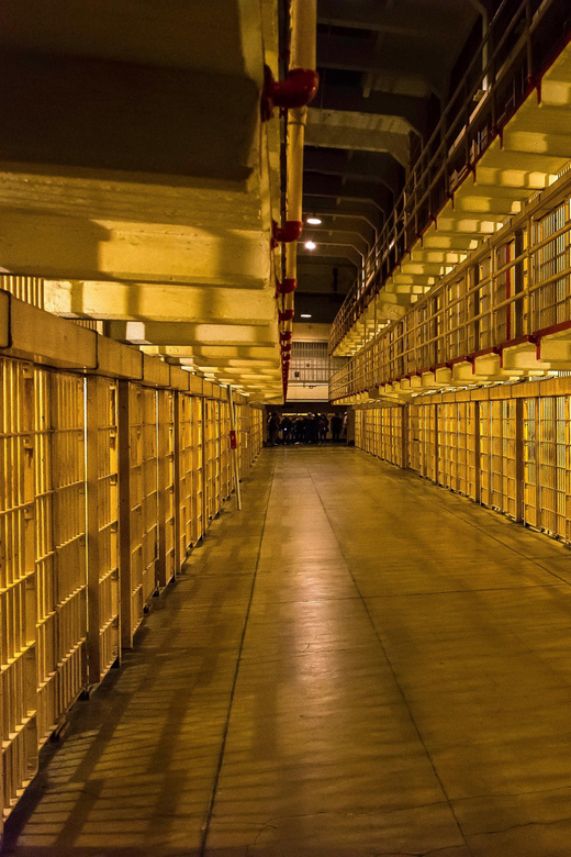 San Francisco: Alcatraz Night Tour with SF Bay Cruise - Hearing the Prison Story Through the Audio Tour