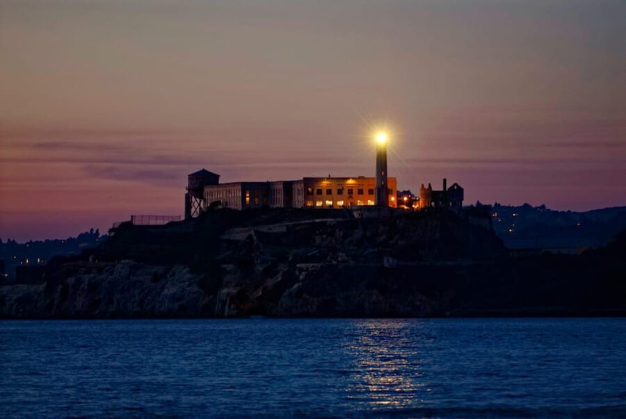San Francisco: Alcatraz Night Tour with SF Bay Cruise - Adding the One-Hour San Francisco Bay Cruise