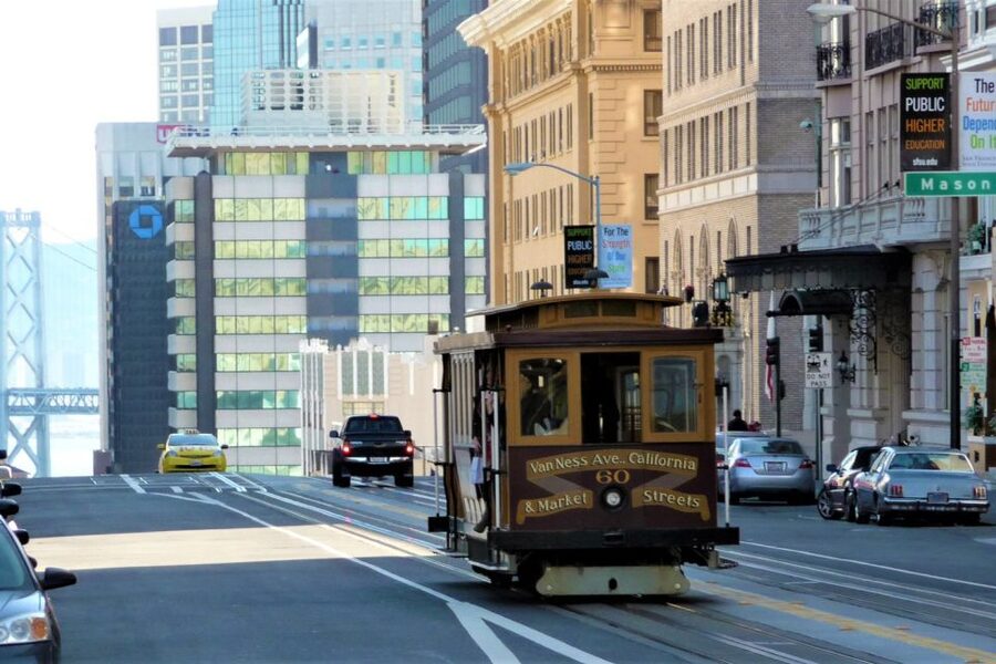 San Francisco Double Decker Bus Night Tour - Narration that keeps the ride lively