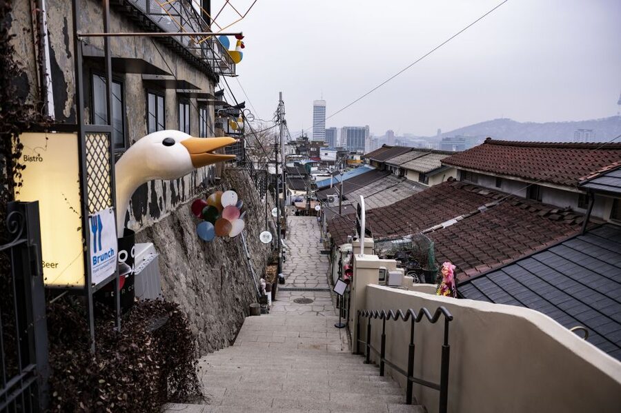 Seoul: Nighttime Hidden Gems Walking Tour - Why this two-hour walk feels different from a standard Seoul tour