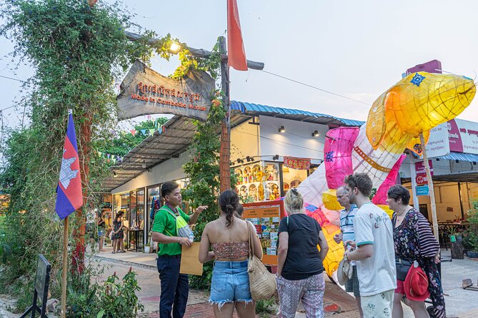 Siem Reap Evening Food Tour - Inclusive 5 stops Local Tastings - How much the guide shapes the evening