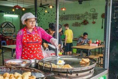 Siem Reap Evening Foodie Vespa Tour / Tuk Tuk Available