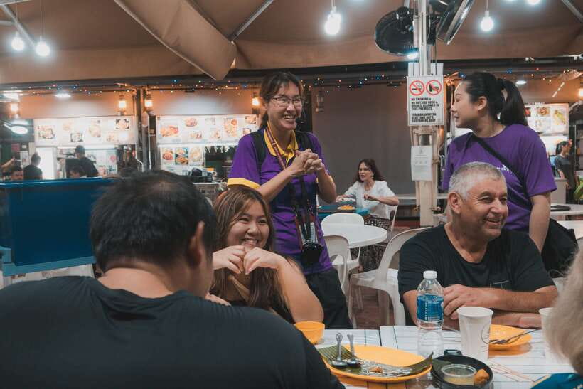 Singapore: Guided Street Food Tour at Night - Key points to know before booking