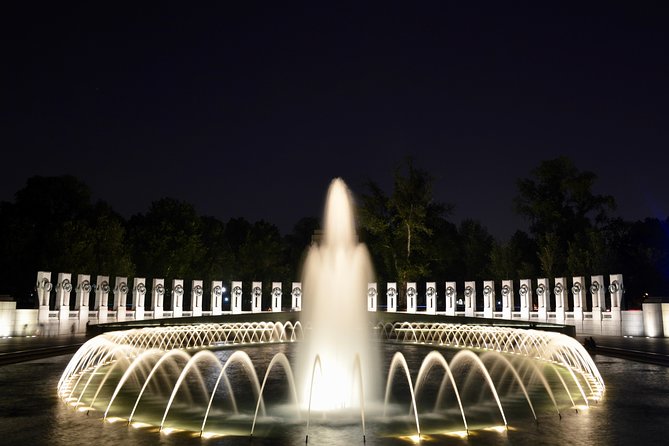 Small Group National Mall Night Tour with 10 Top Attractions - Martin Luther King Jr. Memorial and the Stone of Hope