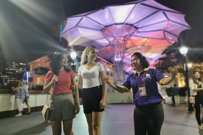 Small Group: Singapore Street Food & Night Tour with 9 tastings - Starting at Clarke Quay with bak kut teh