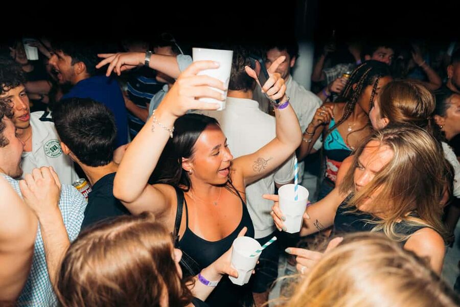 Split: Night Boat Party with Free Shots, Dj and After Party - Key points to know