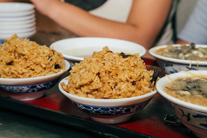 Taipei Food Tour: Night Market & Convenience Store(Food Included) - Guide quality matters more than the menu