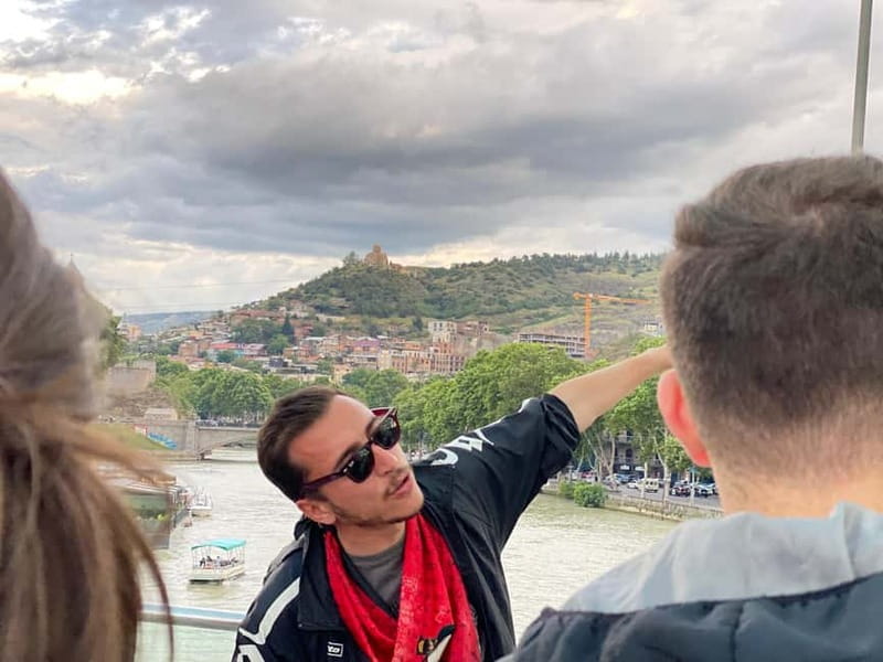 Tbilisi: Evening Walking Tour with Wine & Boat Ride Options - What the optional Mtkvari boat ride adds