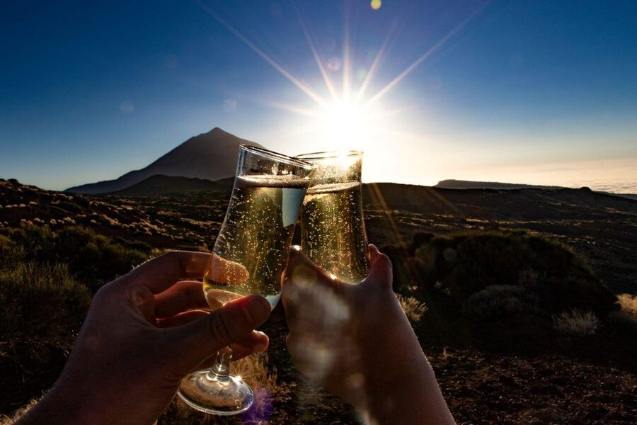 Teide: Guided Sunset & Stargazing Tour by Night with Dinner - The village stop and the climb into Teide National Park