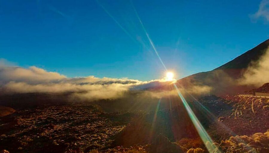 Tenerife: Sunset Night Tour and Stargazing at Teide + Dinner - From the coast to Teide National Park