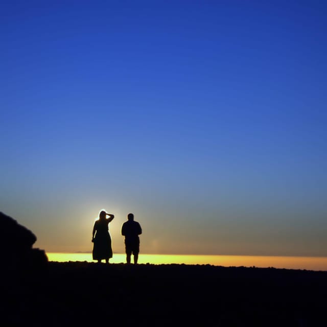 Tenerife: Sunset Night Tour and Stargazing at Teide + Dinner - Dinner and the local restaurant stop