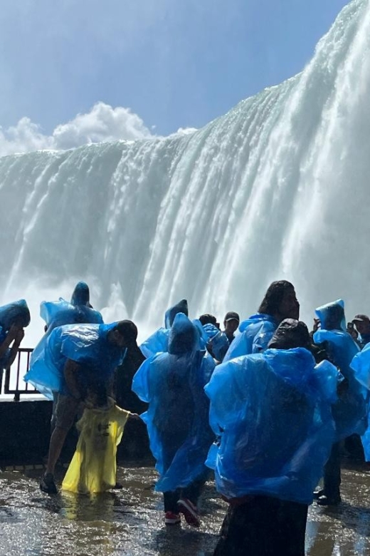 Toronto: Niagara Falls Day & Evening Tour + Top Attractions - Taking control at Illumination Tower
