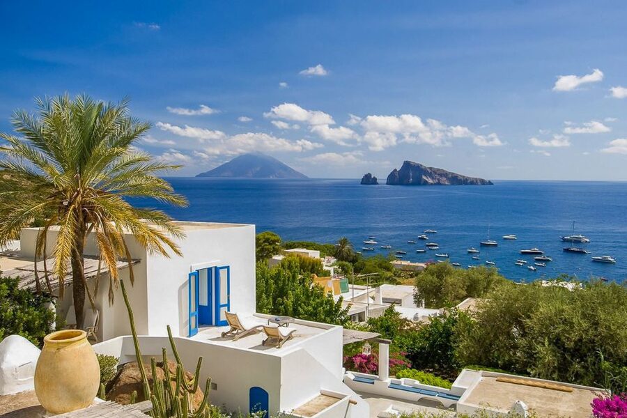 Tropea: Lipari, Panarea, and Stromboli Boat Tour by Night - Practical ways to make the day better