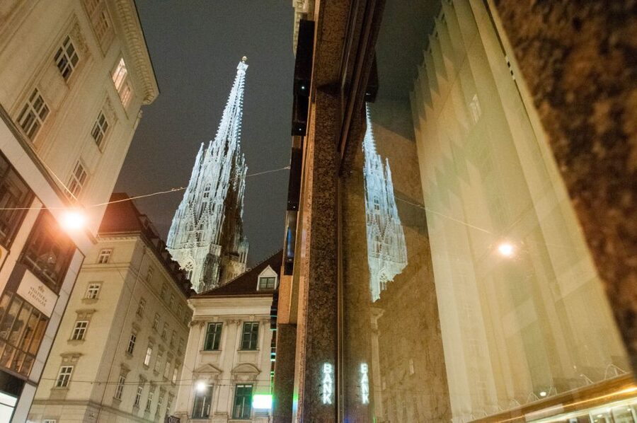 Vienna: Ghosts and Legends Guided Nighttime Walking Tour - Neuer Markt and stories of strange occurrences