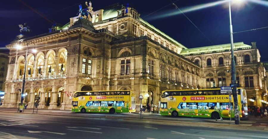 Vienna: Panoramic Night Tour by Bus - A short evening ride with a big Vienna view