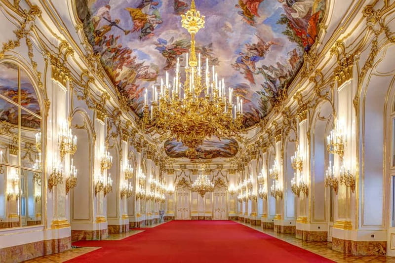 Vienna: Schönbrunn Palace Evening Tour, Dinner and Concert - Finding the right entrance at 5:15 PM