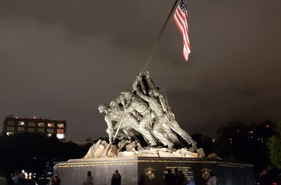Washington DC: Monuments by Moonlight Nighttime Trolley Tour - Why Washington looks better after dark