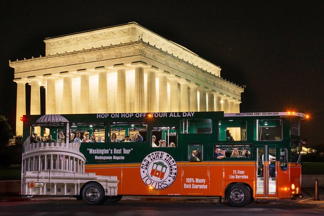 Washington DC Monuments by Moonlight Tour by Trolley - The Washington Monument and White House from the road