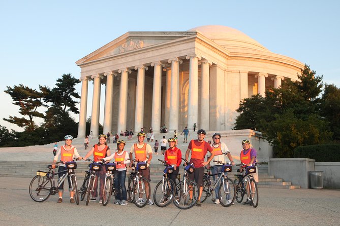 Washington DC Sites at Night Guided Bicycle Tour - Vietnam Women’s Memorial and the Vietnam Wall