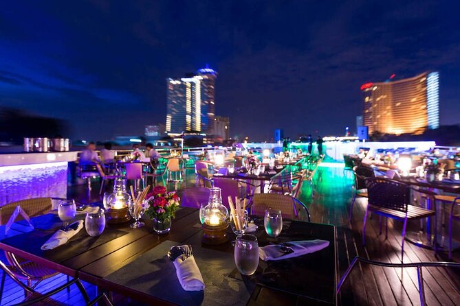 Wonderful Pearl: Bangkok's Dinner Night Cruise - Outdoor deck or indoor table?