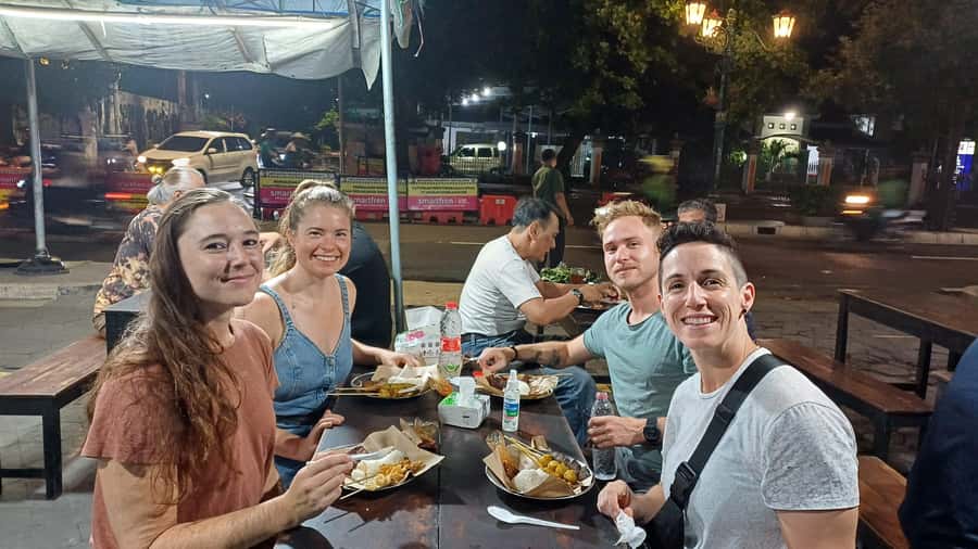 Yogyakarta: Nighttime Walk and Food Tour - Jalan Brigjen Katamso brings more tastings