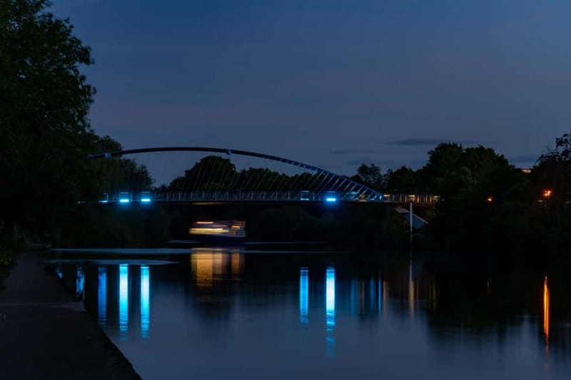 York: Evening Cruise With Strawberries & Cream + Drink - Key points to know before boarding