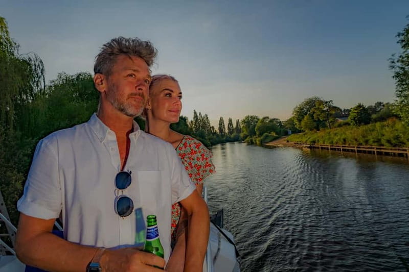 York: Evening Cruise With Strawberries & Cream + Drink - A calm hour on the River Ouse