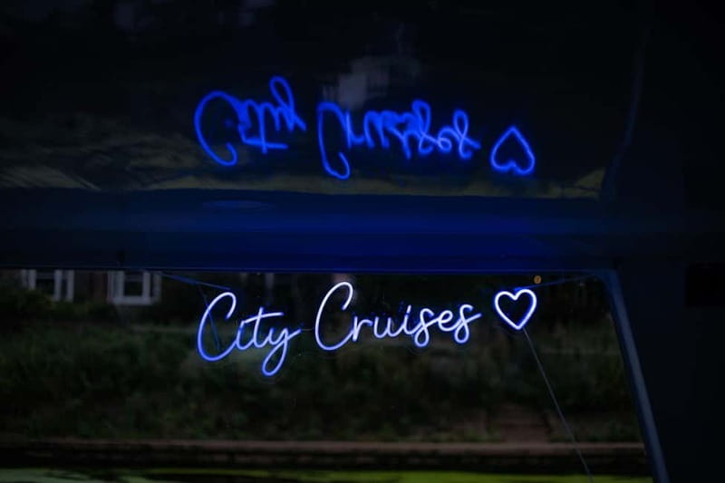 York: Evening Cruise With Strawberries & Cream + Drink - What you see from the water
