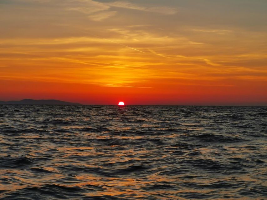 Zadar: Sunset and Night Cruise with Unlimited Sparkling Wine - Starting at Marina Tankerkomerc